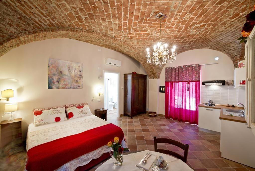 Residence La Pera Bugiarda Венарія-Реале Екстер'єр фото